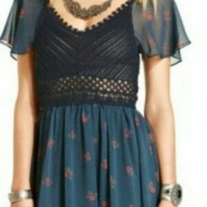 Free People Navy and Teal Crochet Detail Top • Size S